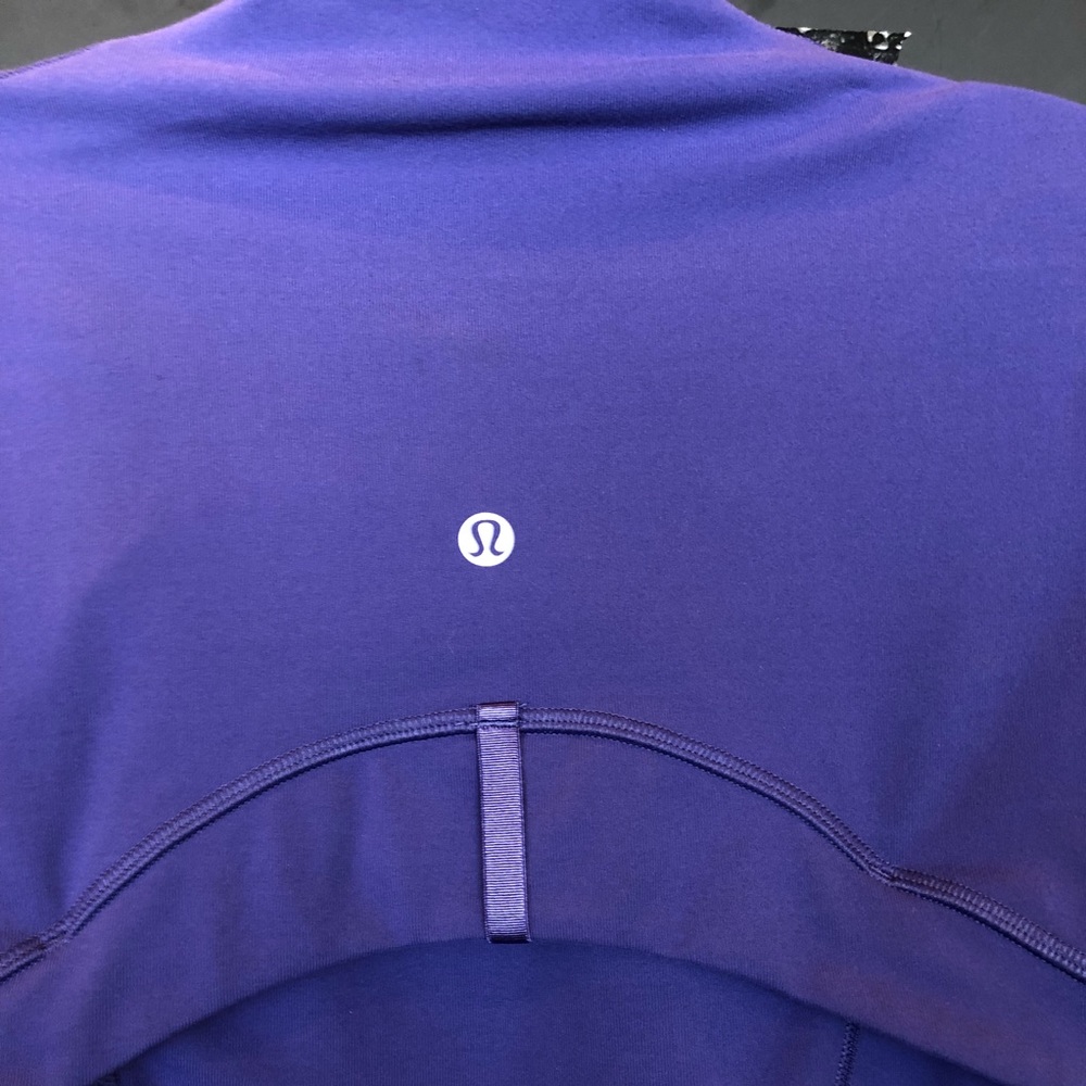Lululemon jacket Sz 6 - Picture 12 of 15